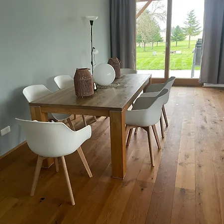Neue Hochwertige 90m² *