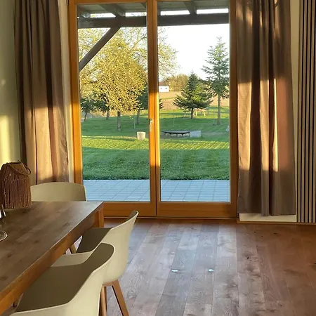 Neue Hochwertige 90m² *